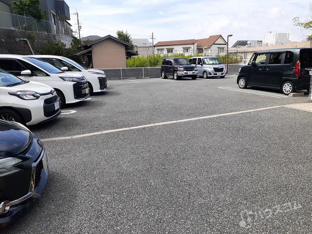 2/8 駐車場