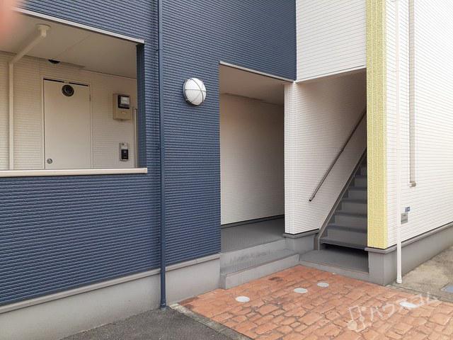 13/16 エントランス