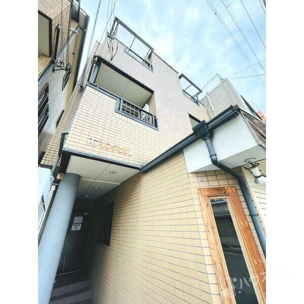 21/24 エントランス