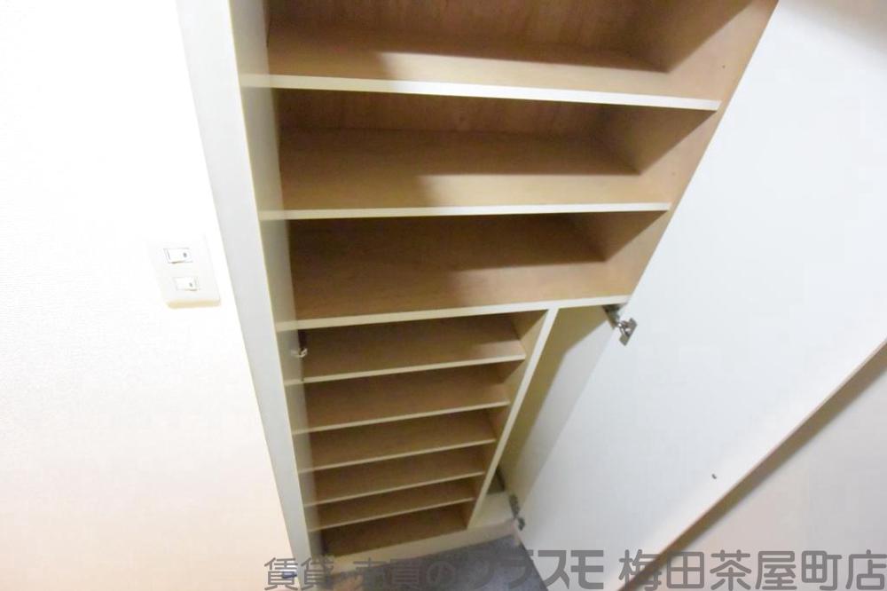 14/30 玄関