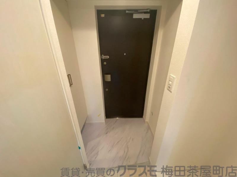 14/30 玄関