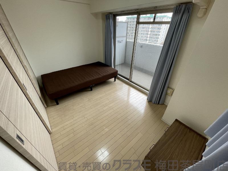 13/30 寝室