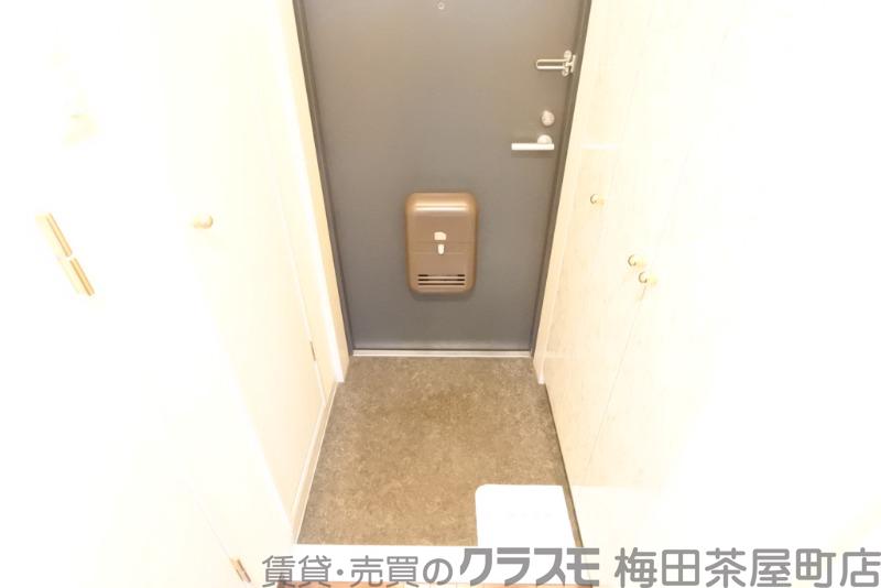17/30 玄関