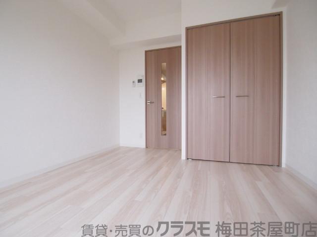 13/30 寝室