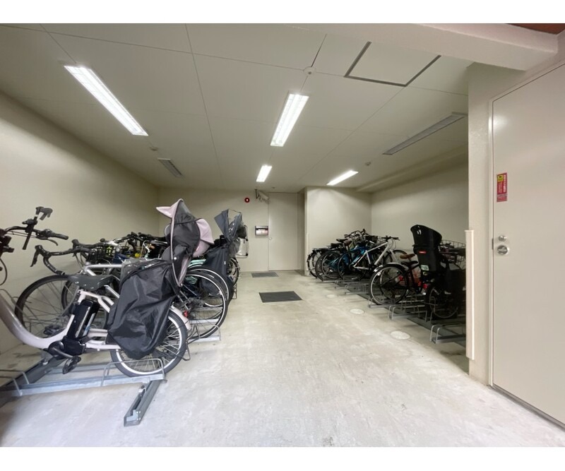 21/27 駐車場