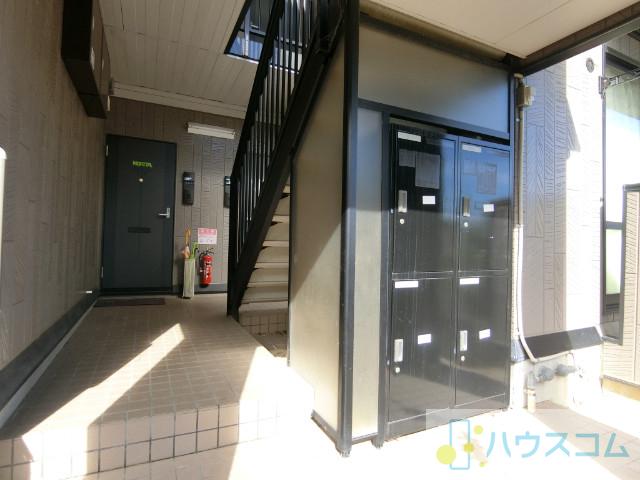25/30 エントランス