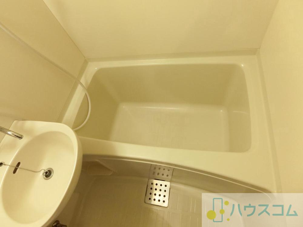 13/30 浴室
