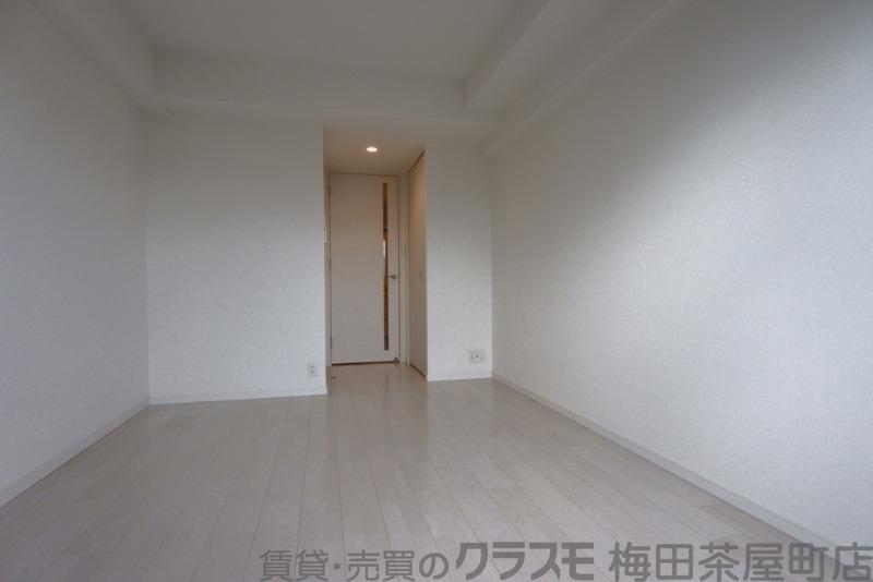 13/30 寝室