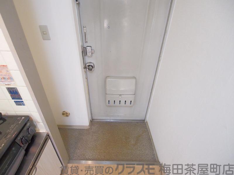 19/30 玄関