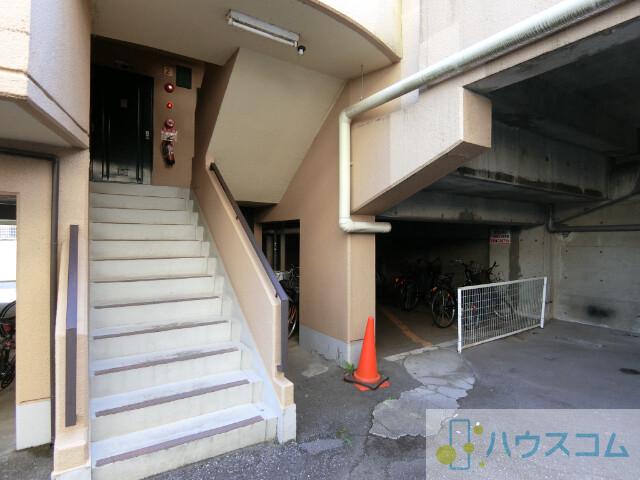 2/6 エントランス