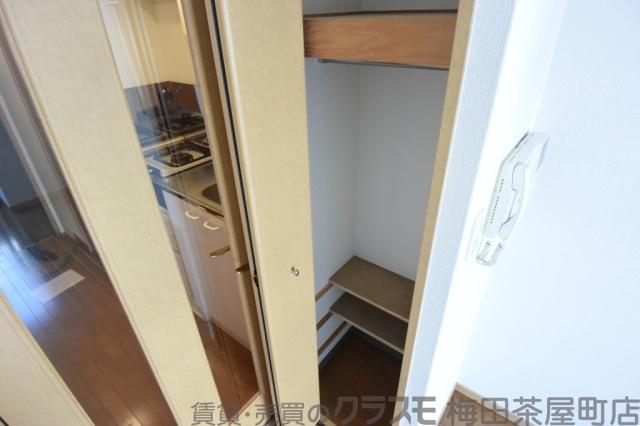13/30 収納