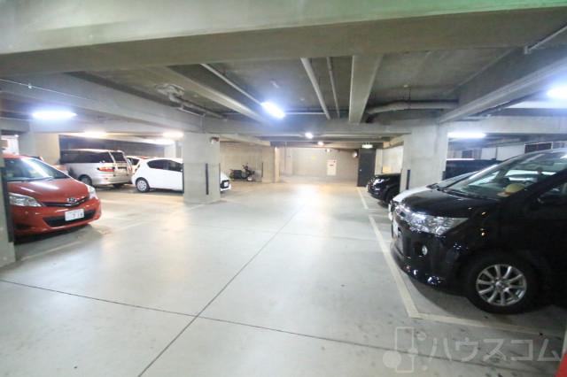 4/7 駐車場