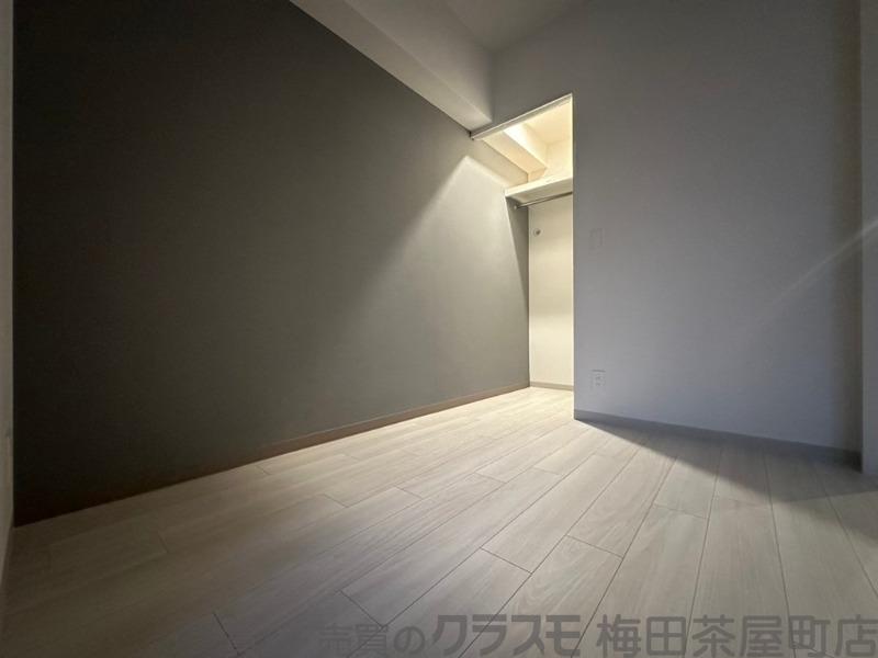 17/30 寝室