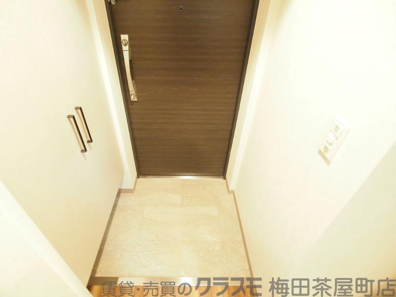 18/30 玄関