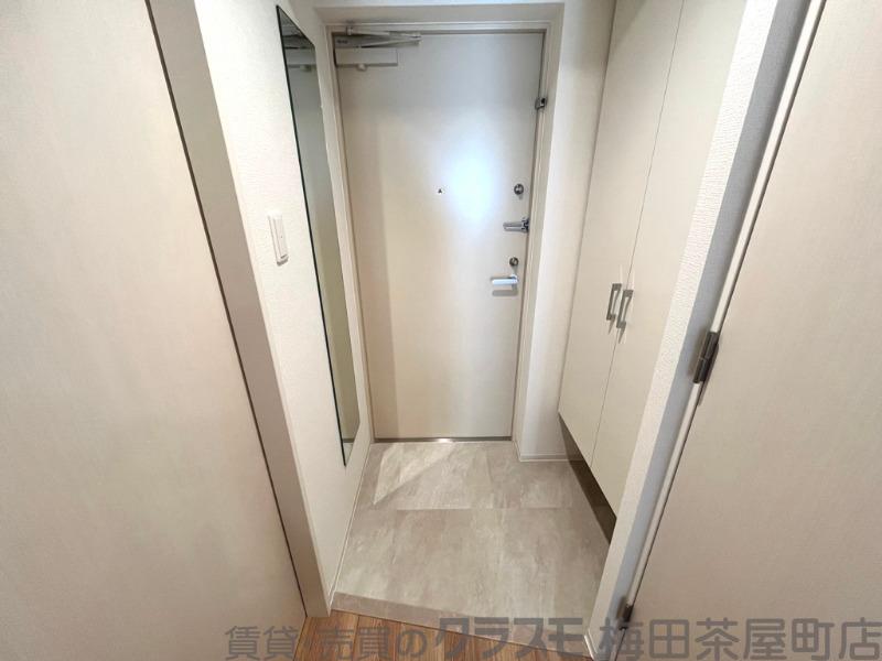 14/30 玄関