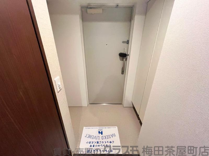 14/30 玄関
