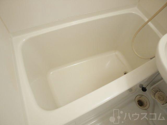 13/30 浴室