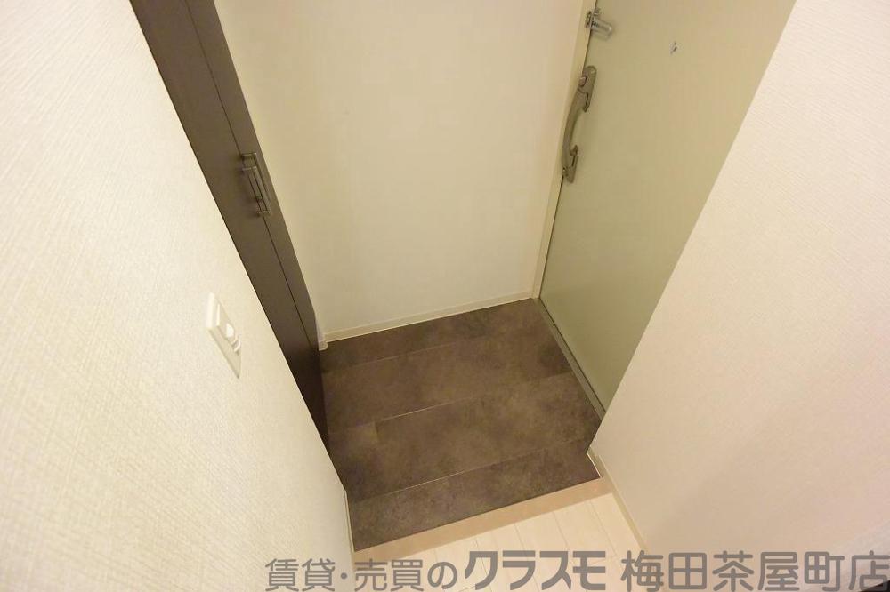 17/30 玄関