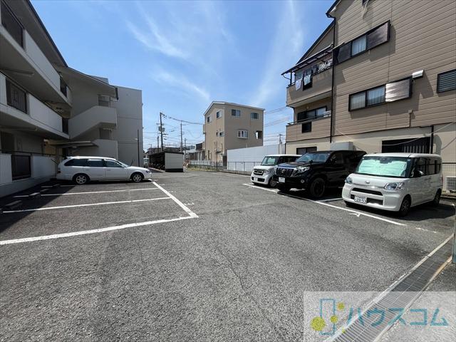 25/30 駐車場
