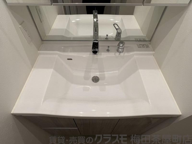21/30 洗面
