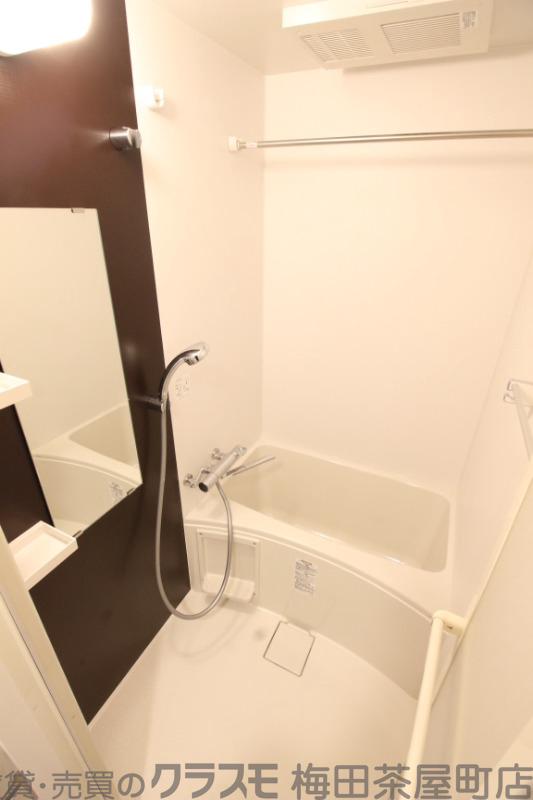 17/30 浴室