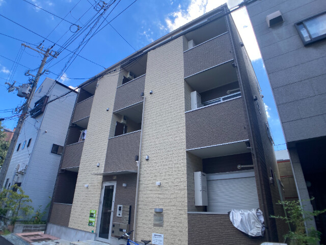 2/4 外観