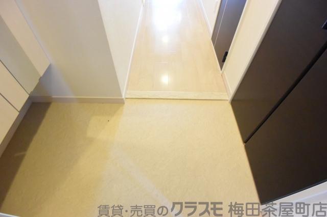 16/30 玄関