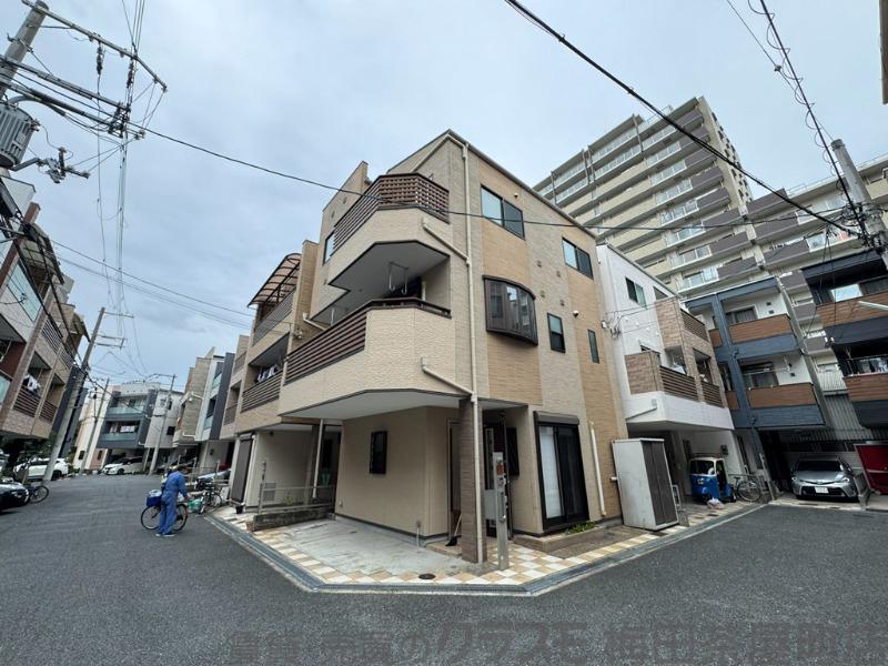 2/10 外観