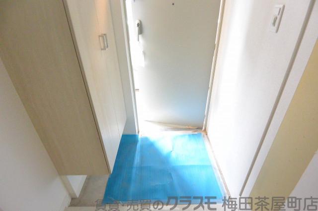 16/30 玄関