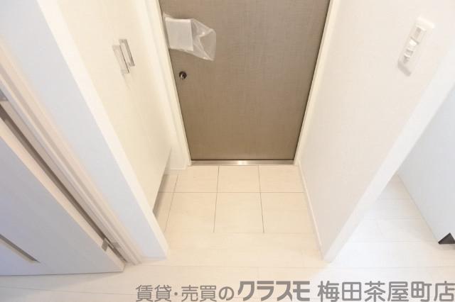 14/30 玄関