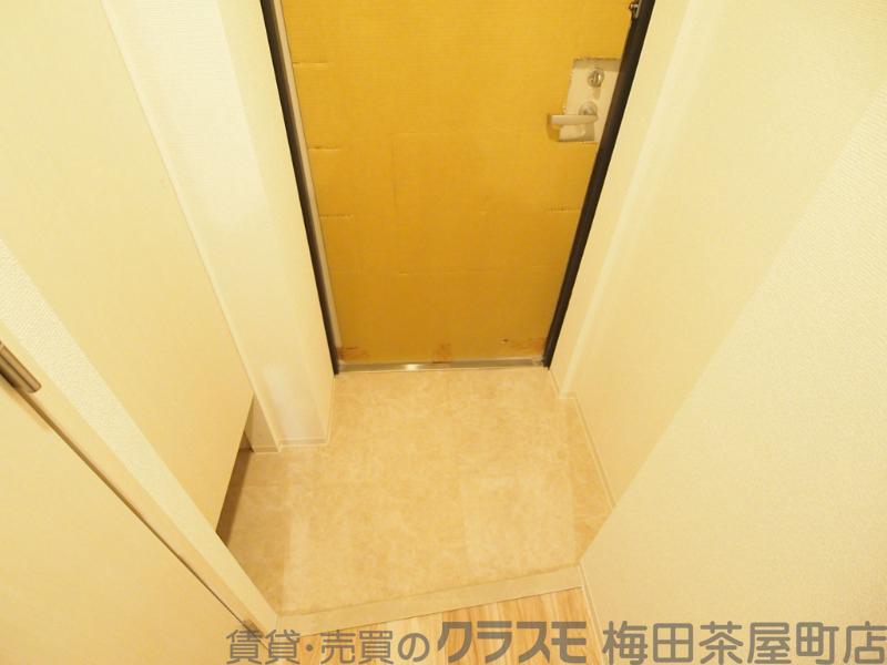 14/30 玄関
