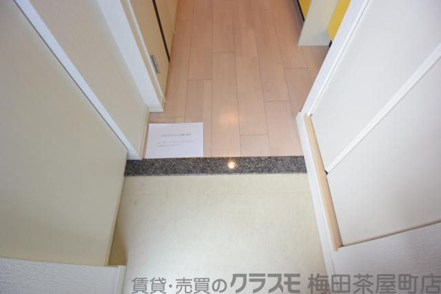 13/30 玄関