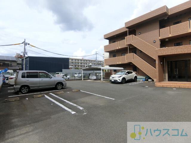 26/30 駐車場