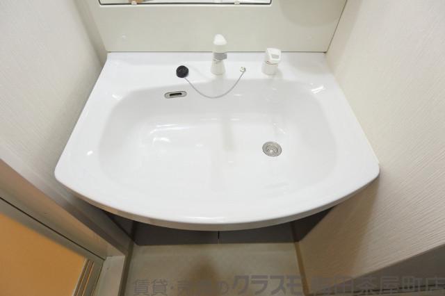 22/30 洗面