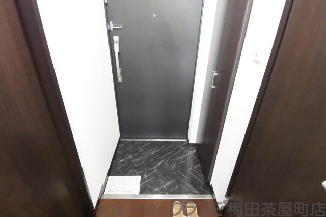 17/30 玄関