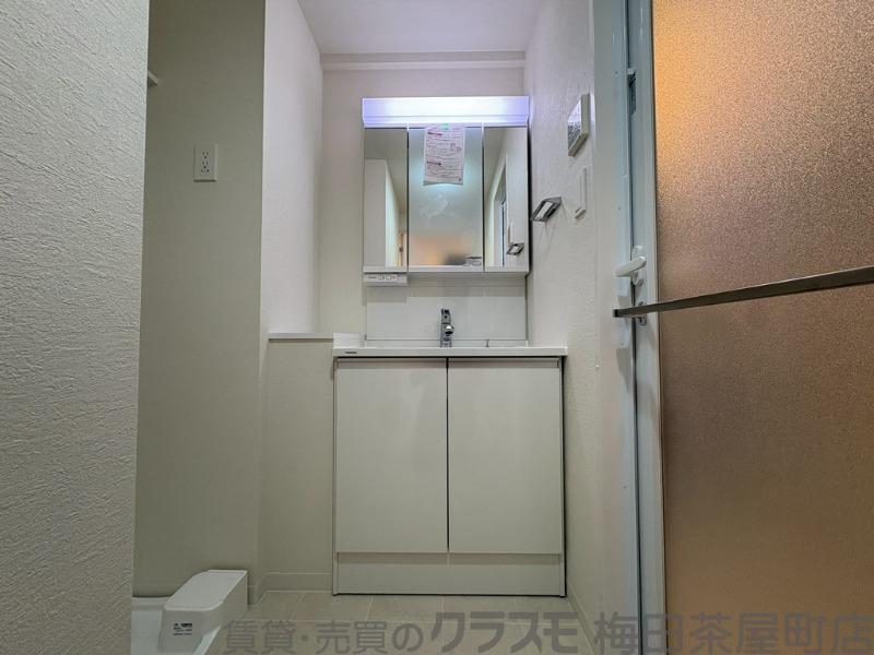 21/30 洗面