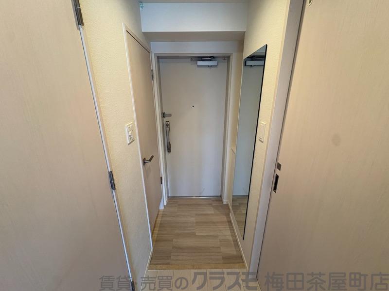 16/30 玄関