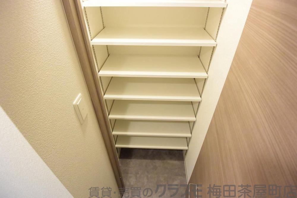 14/30 室内