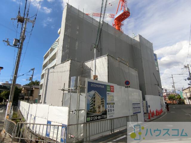 27/30 エントランス
