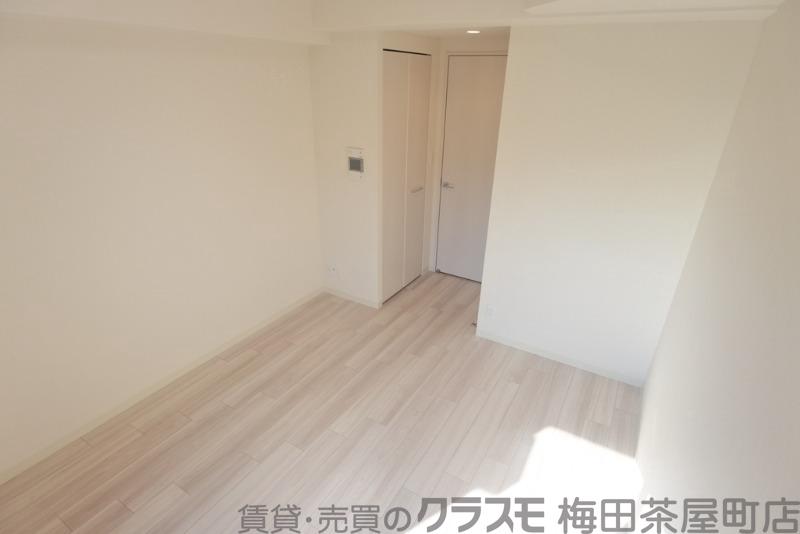 15/30 寝室