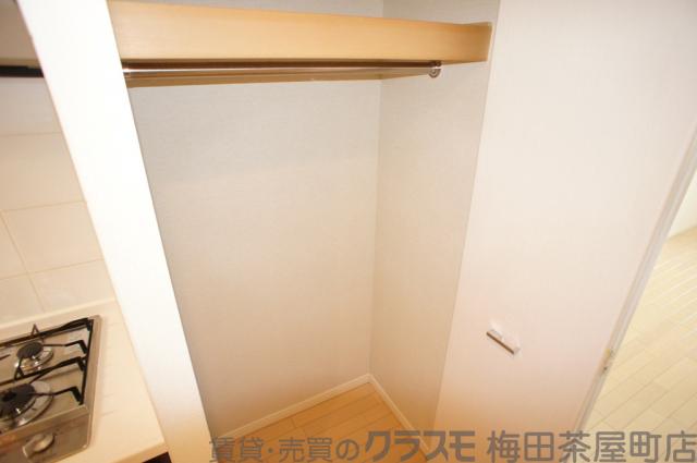 13/30 収納
