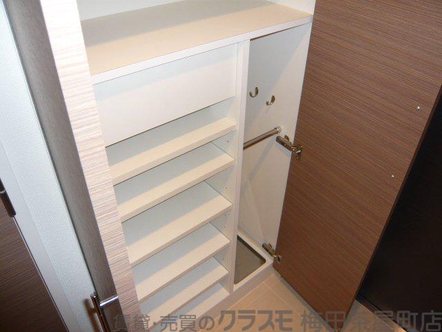 17/30 玄関