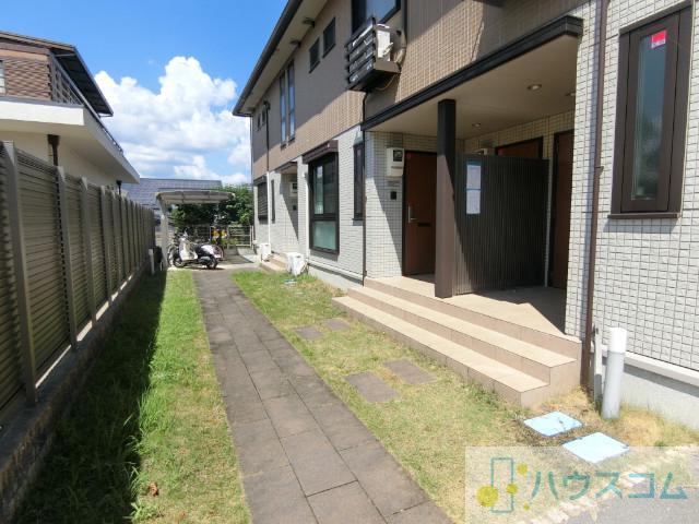 26/30 エントランス