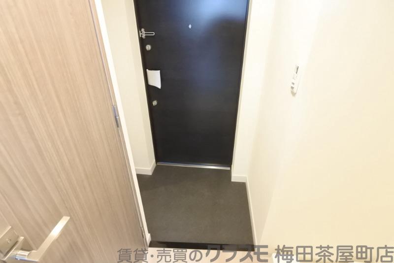 18/30 玄関