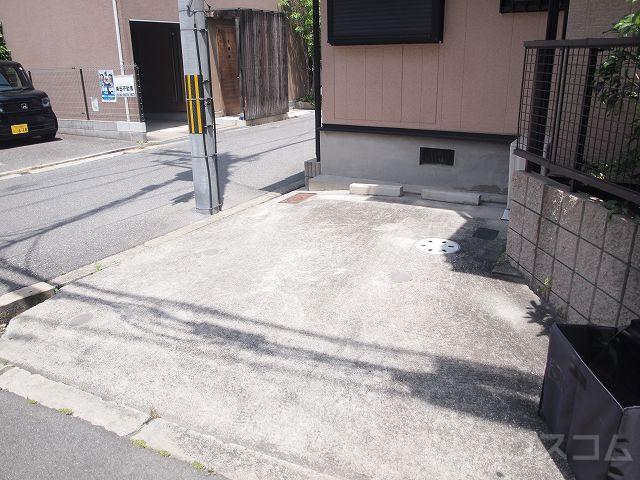 4/14 駐車場