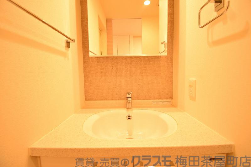 18/30 洗面