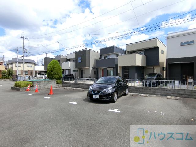 5/8 駐車場