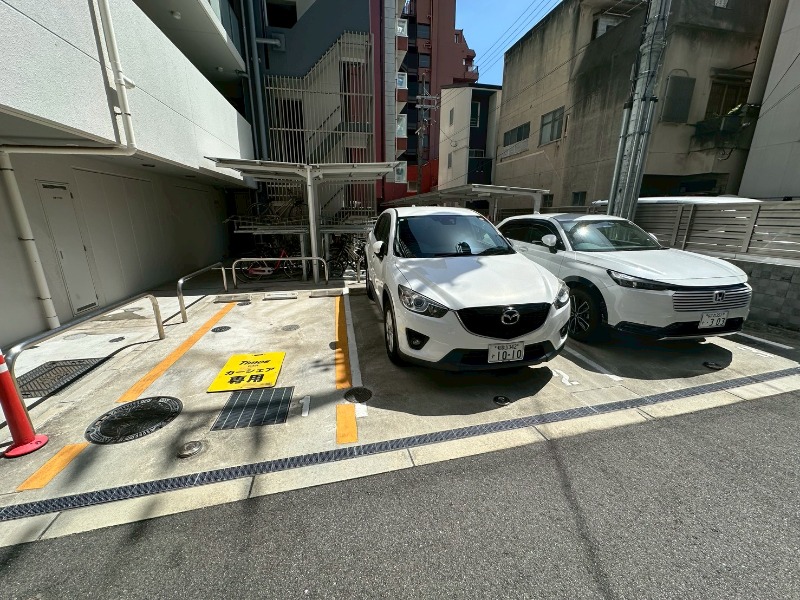 26/30 駐車場