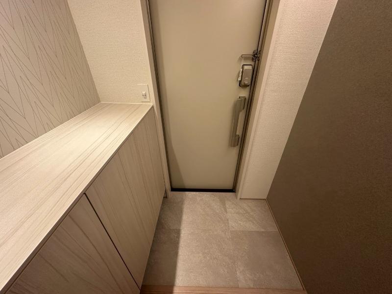 13/29 玄関