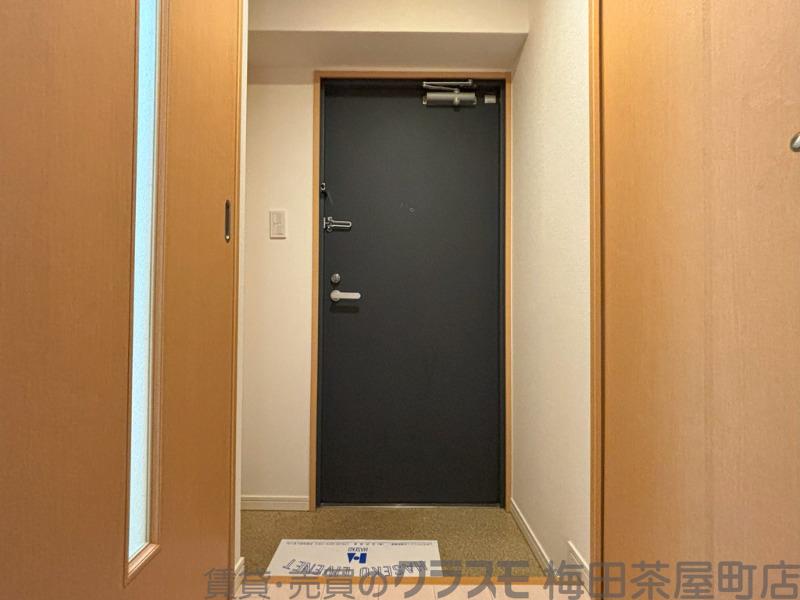 16/30 玄関